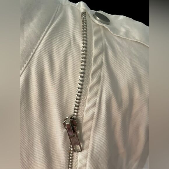 637 - SHORT BIKER MOTO WHITE ZIP JACKET BY ALLEGRA K, MEDIUM - Picture 6 of 9
